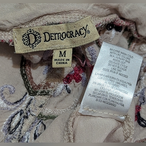 Democracy Women's Medium Beige Colorful Embroidered Huipil Off-Shoulder Blouse - Picture 9 of 9